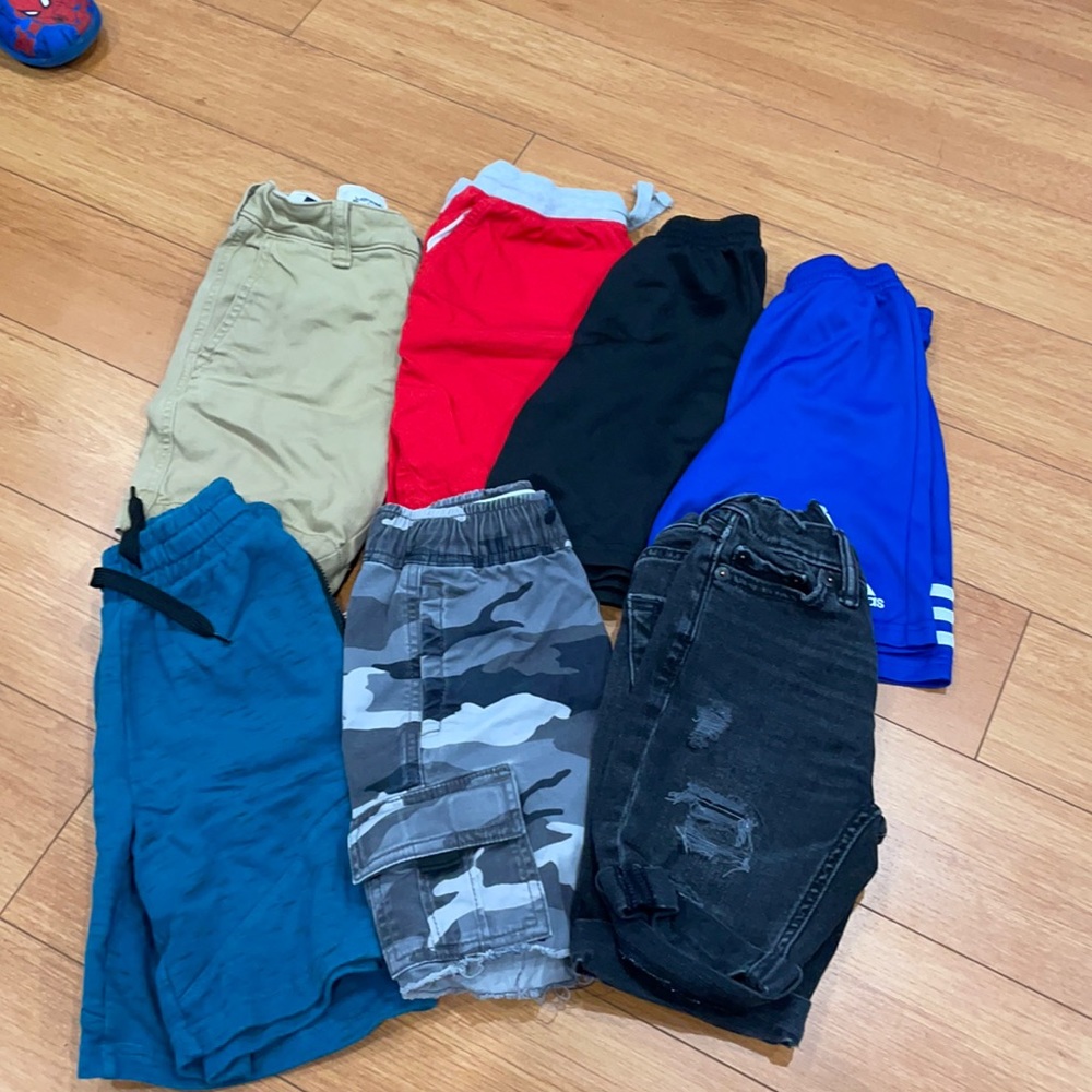 Set of 7 shorts for boys